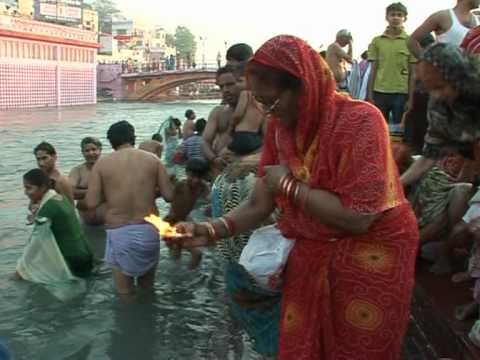 Peregrinaciones al sagrado río Ganges: Un viaje espiritual a la esencia de la India